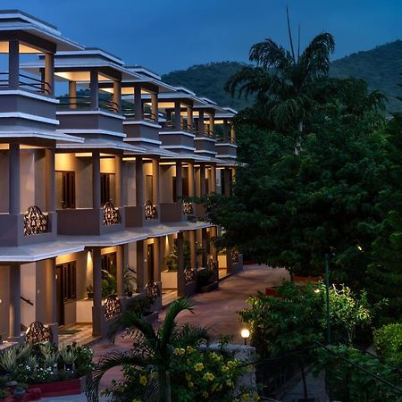 Araliayas Resort & Spa Удайпур Екстер'єр фото